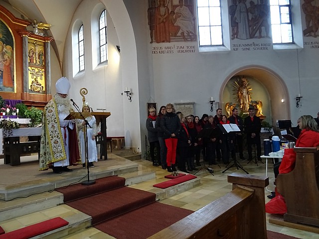 Der Hl. Nikolaus und der Gospelchor "Just for Joy"